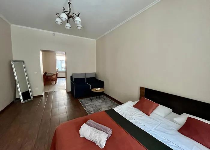 Old City Apartment With Parking