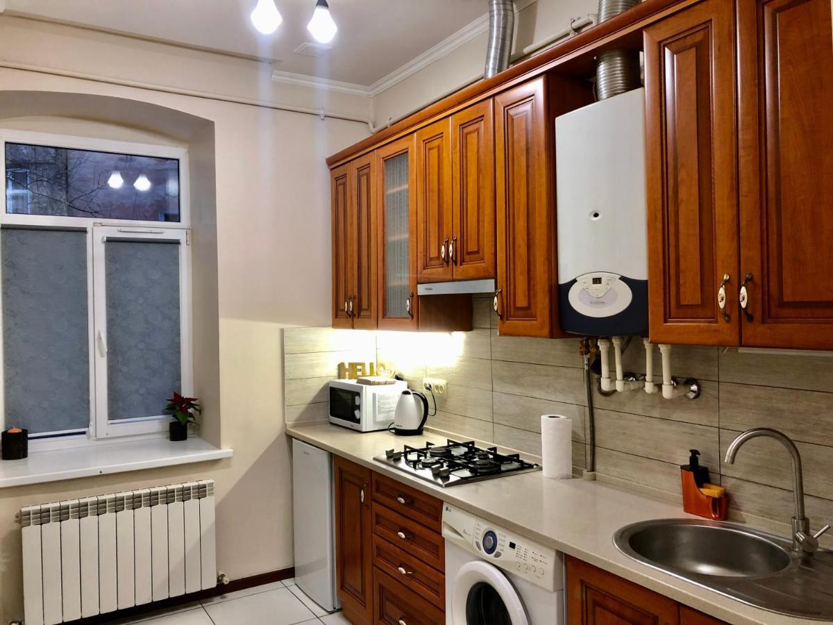 Old With Parking Apartment Lviv