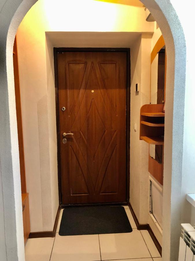 Apartment Old With Parking Lviv
